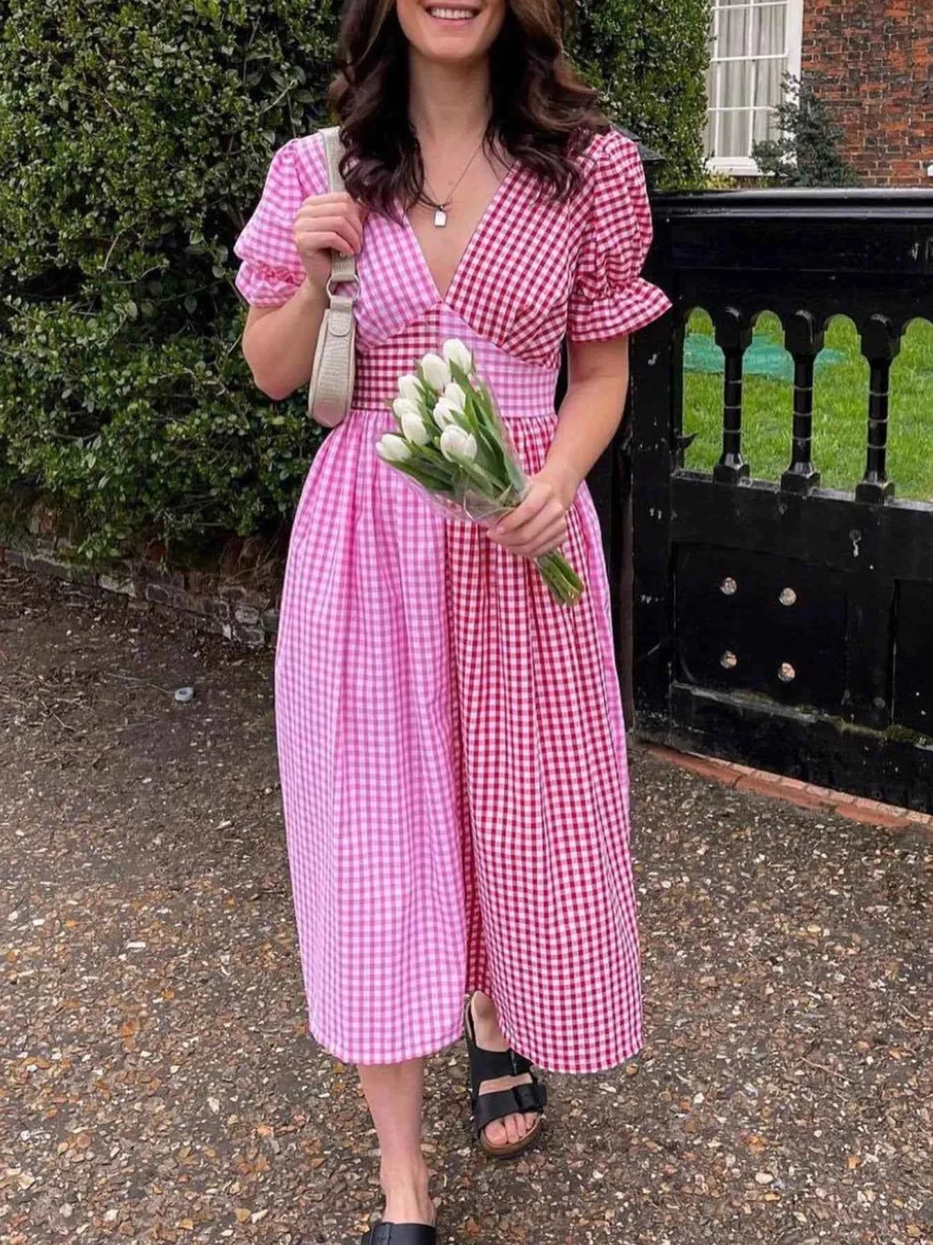 Plaid V-Neck Puff Sleeve Dress b2d3992f-89ec-41e1-b551-e5c679d2fe14-Max-Origin