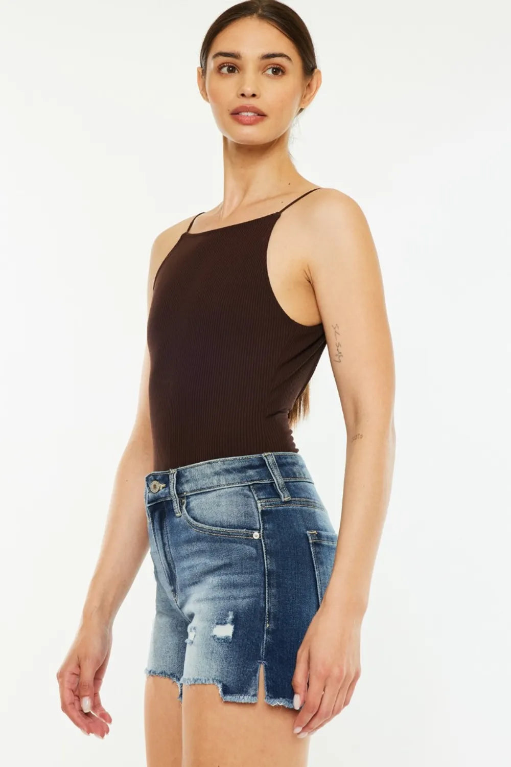 Kancan High Waist Raw Hem Denim Shorts b66900ba-a880-498e-9767-82f12ce77d9c-Max