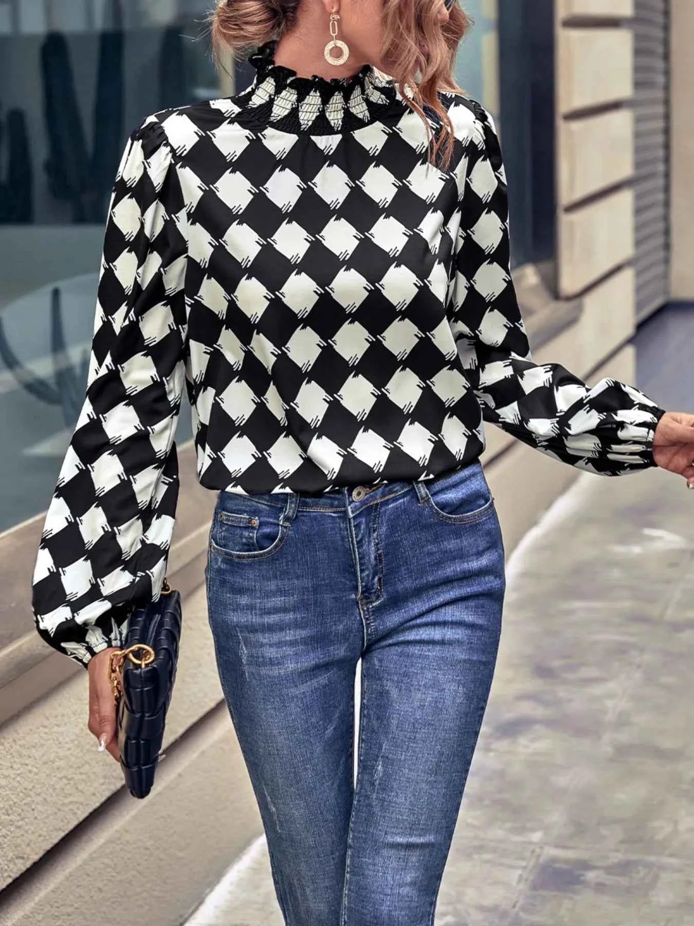 Checkered Pattern Balloon Sleeve Blouse Black bc49bf0b-9095-40e2-90e2-c59c8e6c339a-Max-Origin
