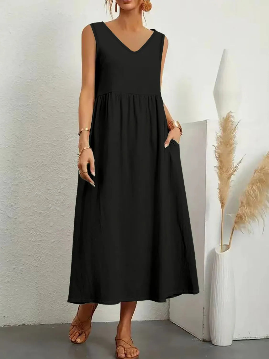 Full Size Pocketed V-Neck Sleeveless Midi Dress Plus Size be602a32-0a6c-47c2-8aad-f8ecb132800f-Max-Origin