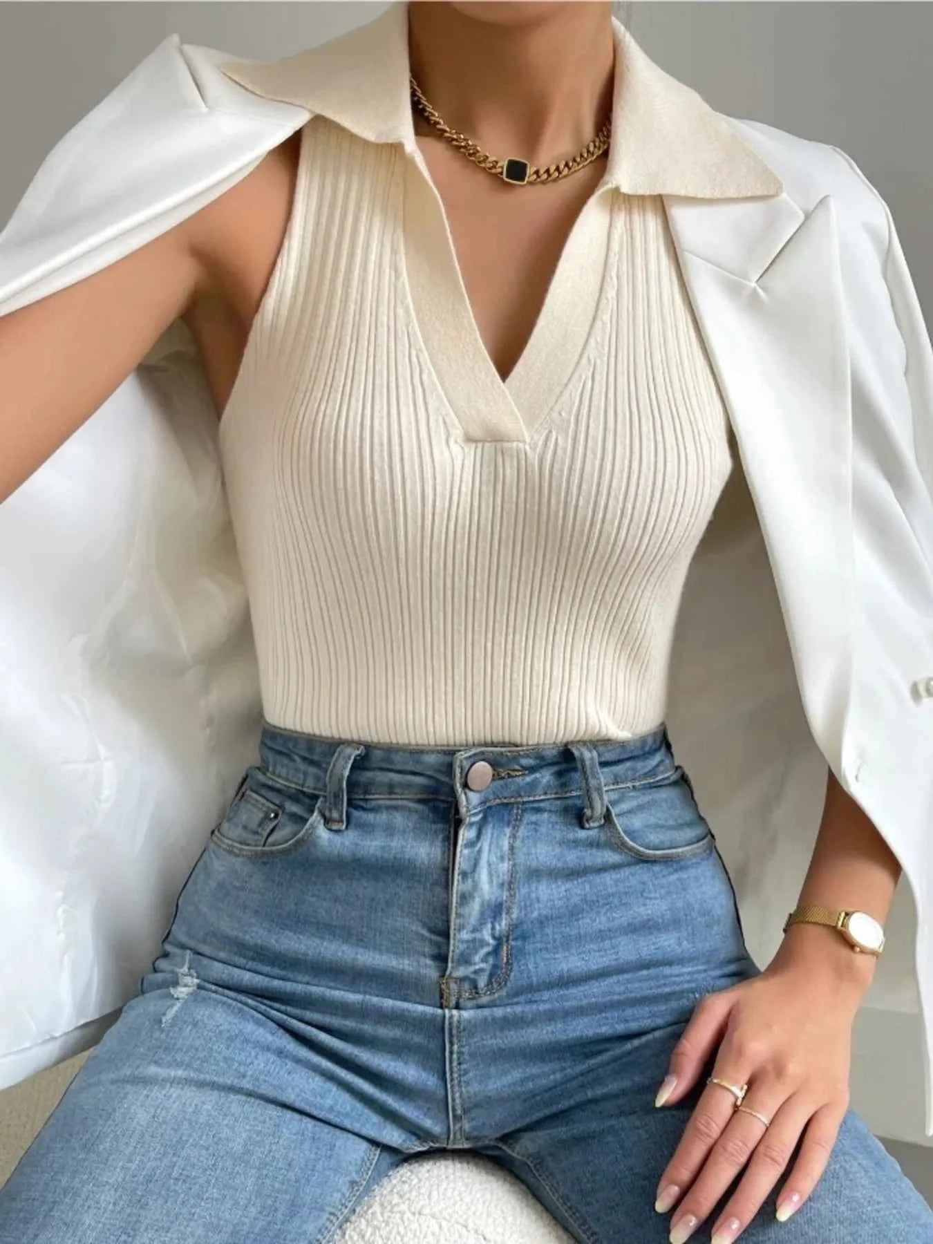 Ribbed Knit Sleeveless Polo Collar Tank Top c15ccc12c63e42fe90155d013e2981dd-Max-Origin