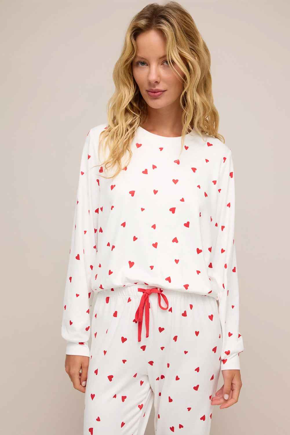 Fiery Red Heart Print Long Sleeve Pullover and Pants Set c25a03f89a75e908