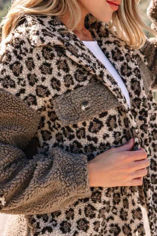 Leopard Sherpa Patchwork Flap Pocket Buttoned Jack c3c6da77-ad19-4084-bfcc-2708c1d83045