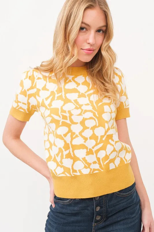 And The Why Short Sleeve Leaf Pattern Knit Top MUSTARD c685b062f1d4405cb38e5ecb2b897f7e-Max-Origin