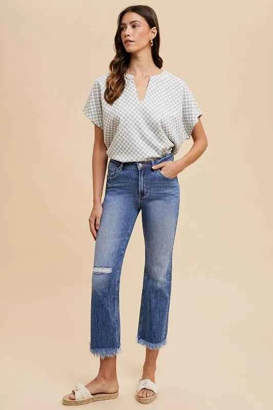 Annie Wear Distressed Raw Hem Straight Leg Cropped Jeans c85bcc73-a8e1-41ba-9c2c-a6405ac497e0-Max