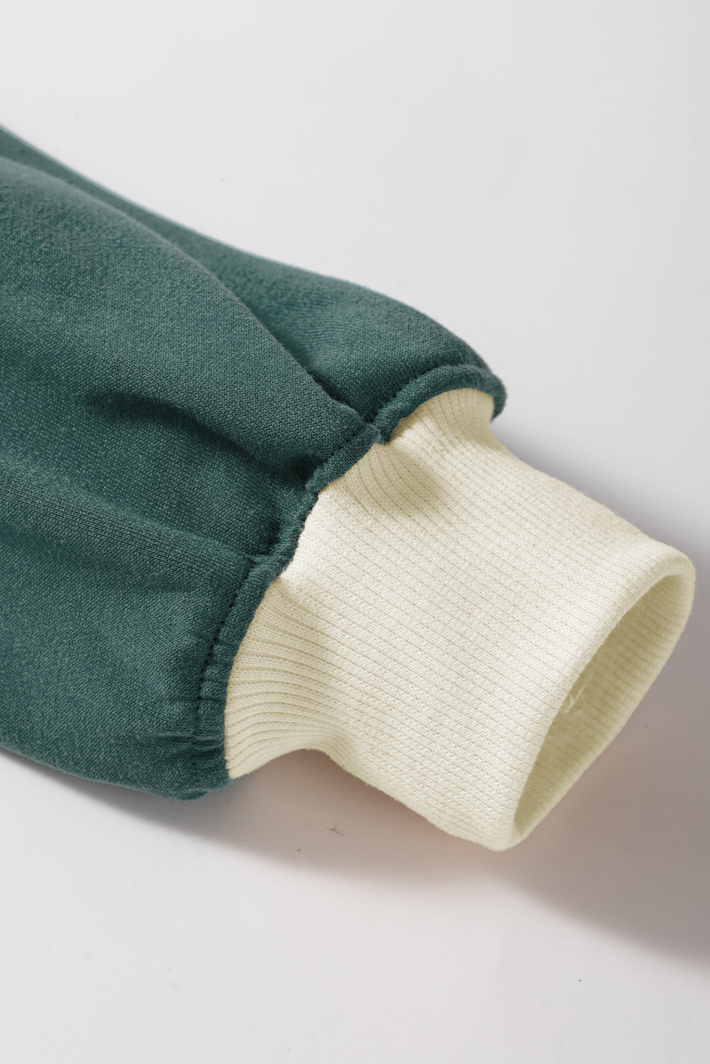 Rose Red Contrast Trim Loose Pullover and Lace-up Waist Shorts Set caf5439eb43586f6