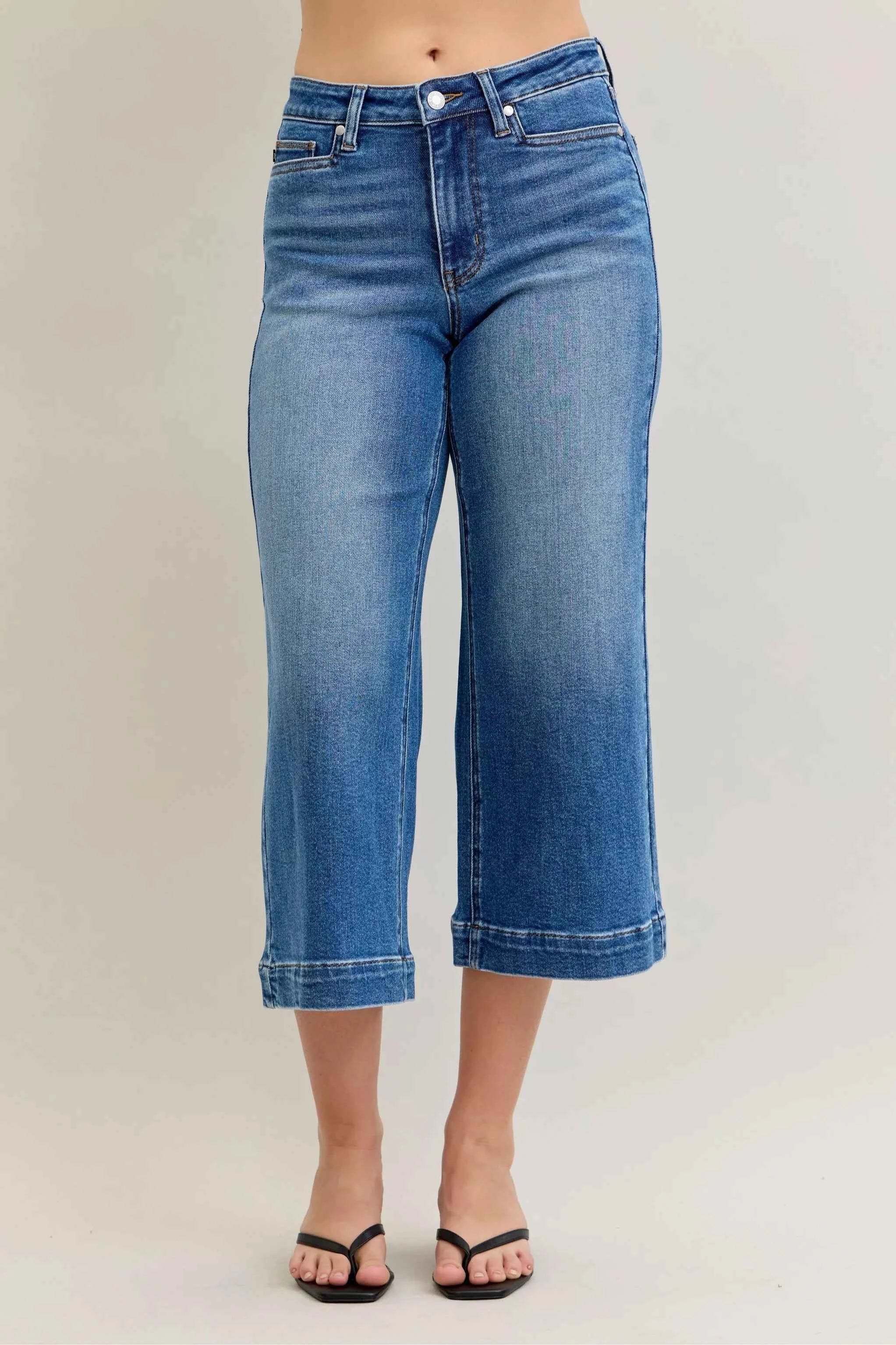 Judy Blue Mid Rise Crop Wide Leg Jeans d18adbfeb04a48e98287a310d96b898f-Max-Origin