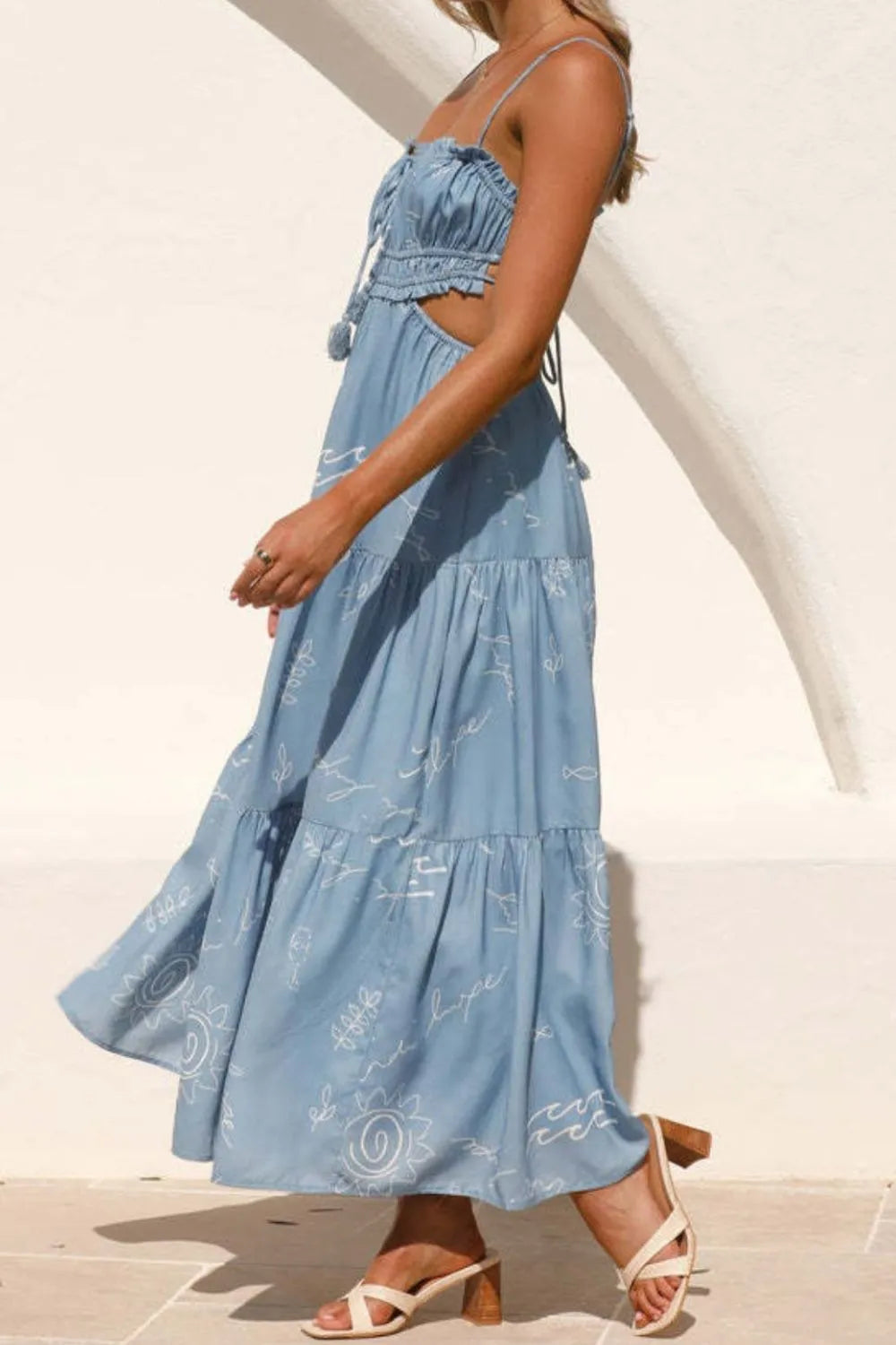 Cutout Printed Sleeveless Midi Cami Dress d35c28b4-72b3-4dc1-9a2b-fa8897c63fe7-Max-Origin