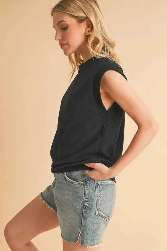 Aemi+Co Solid Color Round Neck Sleeveless Top d6b4b7b397a248fe8df046295c176056-Max-Origin