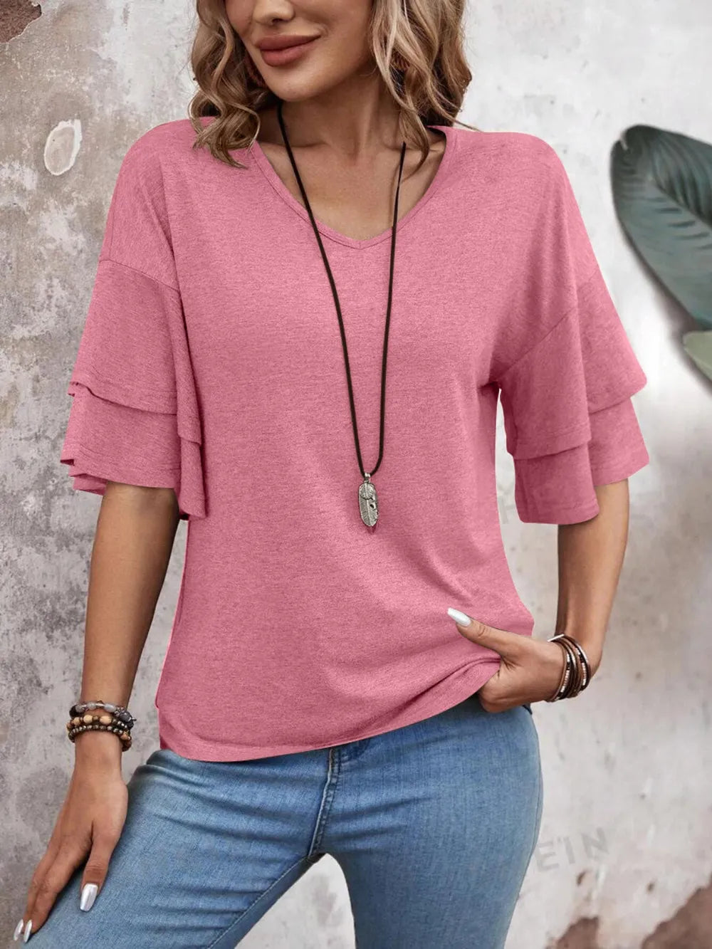 V-Neck Half Sleeve Blouse d8cd8473-3885-40e5-b2e1-6c776582d515-Max
