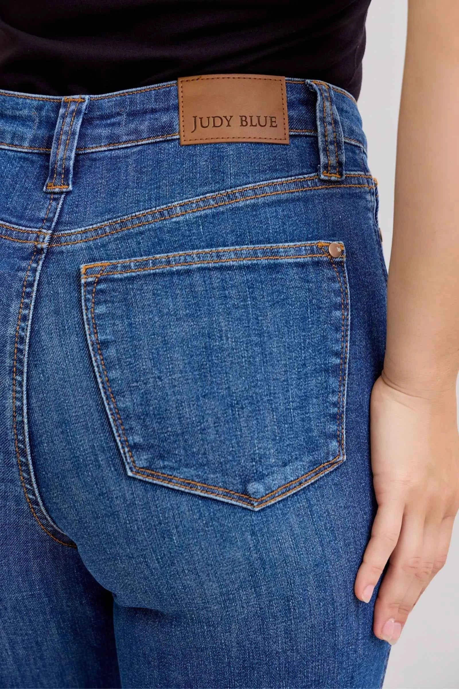 Judy Blue High Waist Tummy Control Straight Jeans db594c08-8104-4d19-a85f-3c21a73c7077-Max-Origin