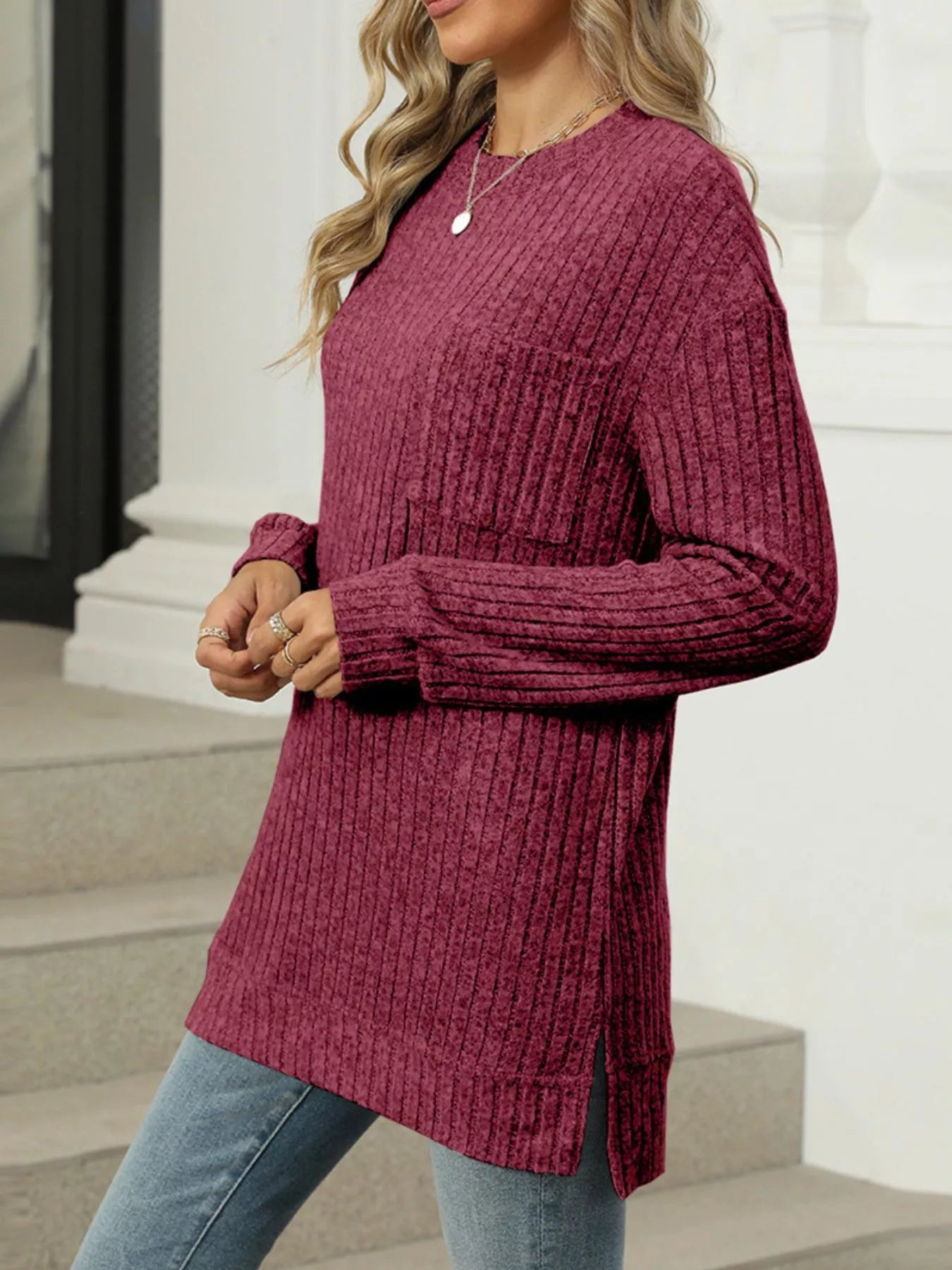 Ribbed Knit Round Neck Sweater dd7a73e2-f69d-411c-b8f9-2d2ff5a43529-Max-Origin