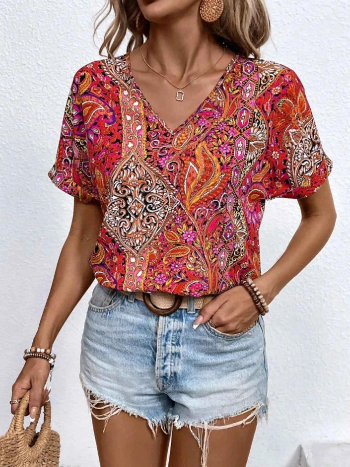 Bohemian Paisley Print V-Neck Short Sleeve T-Shirt de5b88e9-f251-43ed-9e5a-b96934a87fab-Max-Origin_6a2c352f-caa9-4e17-b395-b595ebec961d