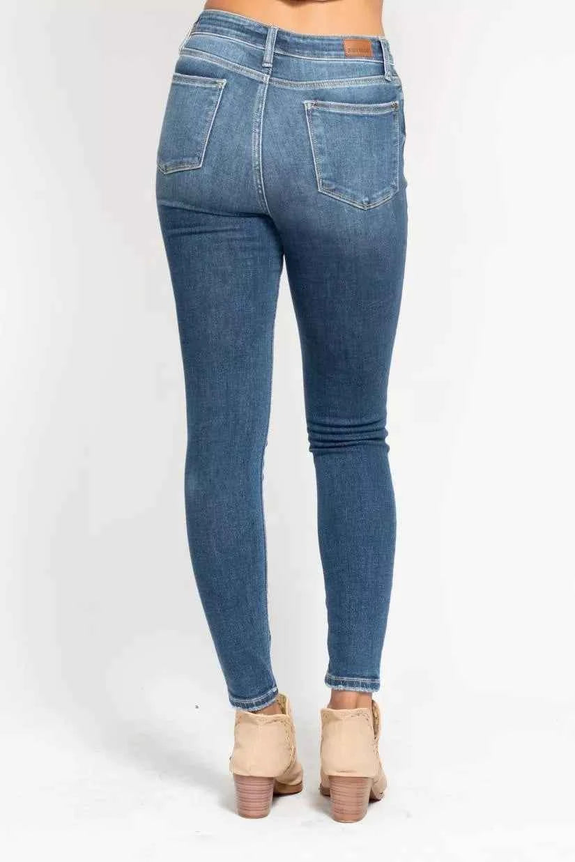 Judy Blue Full Size High Rise Button Fly Skinny Jeans Plus Size e22a579f1c99421fb5ad2d5251225bf1-Max-Origin