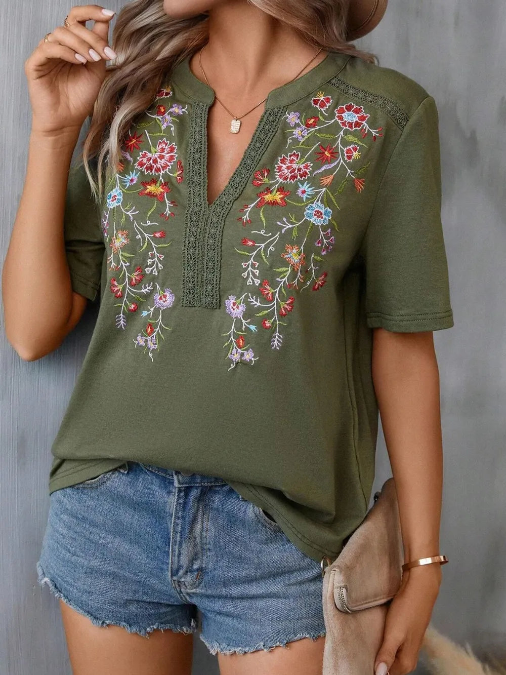 Embroidered Notched Short Sleeve T-Shirt e2e1b9bd-757d-40a3-a8fb-1dfdba4f8478-Max