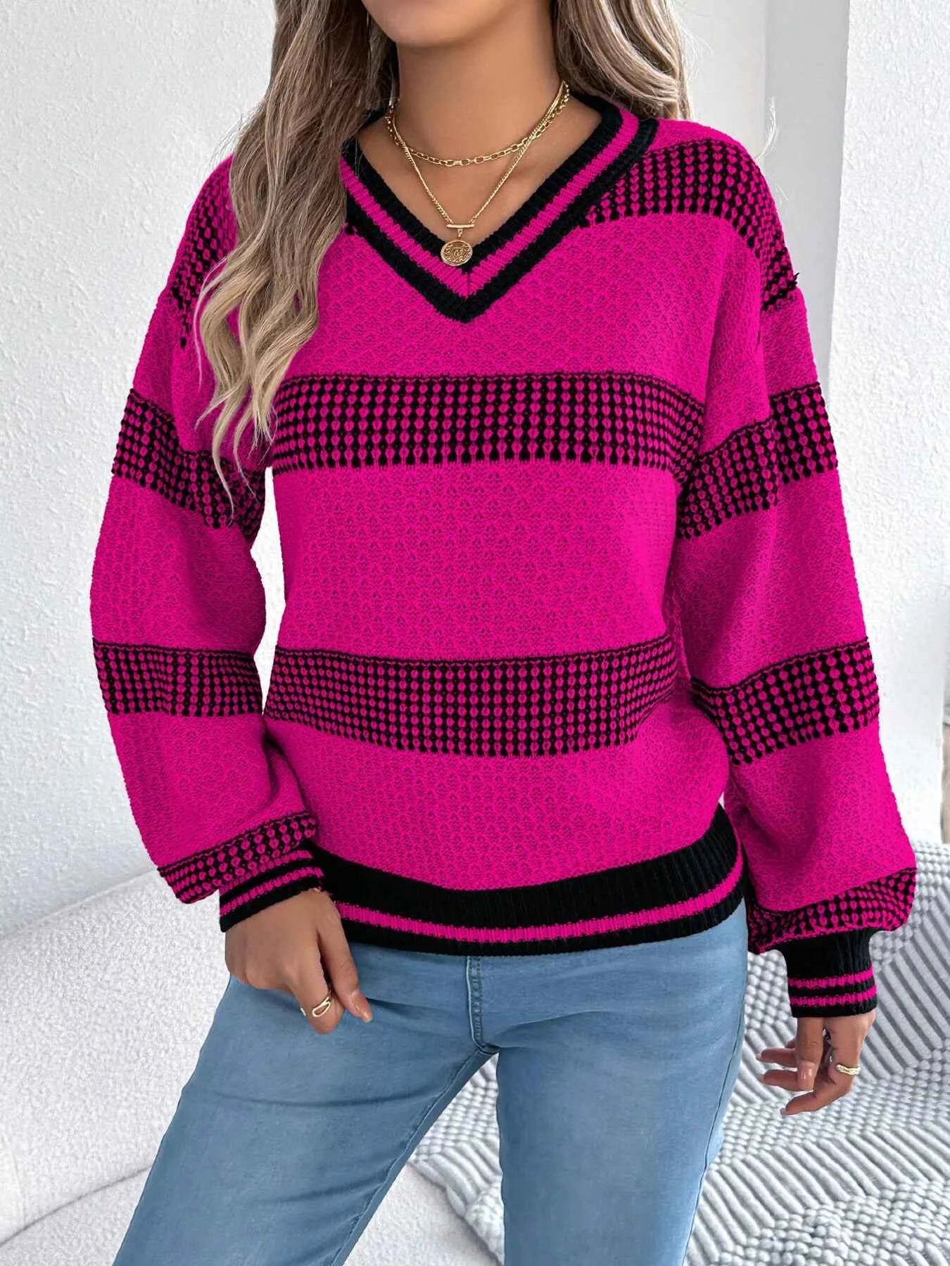 Contrast Striped V-Neck Sweater e4ab41ae0757413a9021bc805b2d6266-Max-Origin