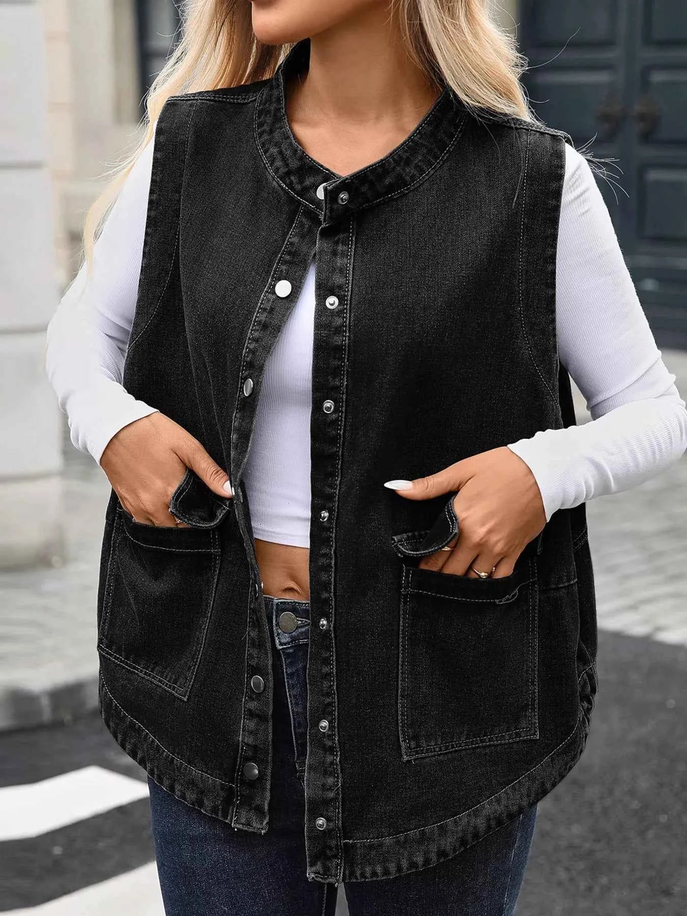 Snap Down Sleeveless Denim Jacket e5bed69af6204ccd809cdf633301e77a-Max-Origin