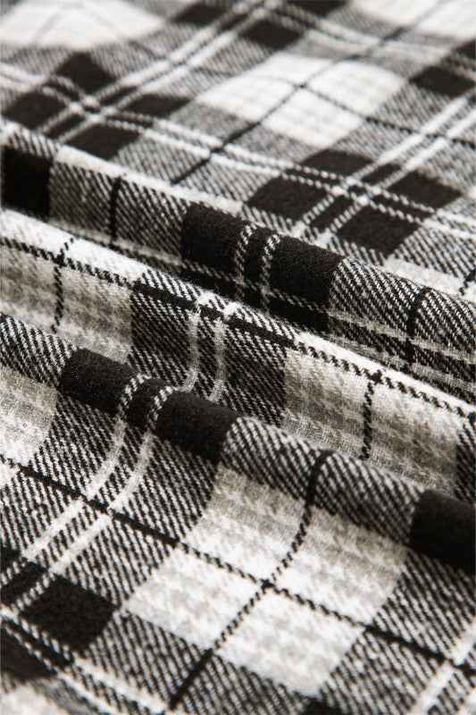 Plaid Chest Pocket Long Sleeve Buttoned Shirt e5cabaee-bdf1-4267-bddc-079384f45e43