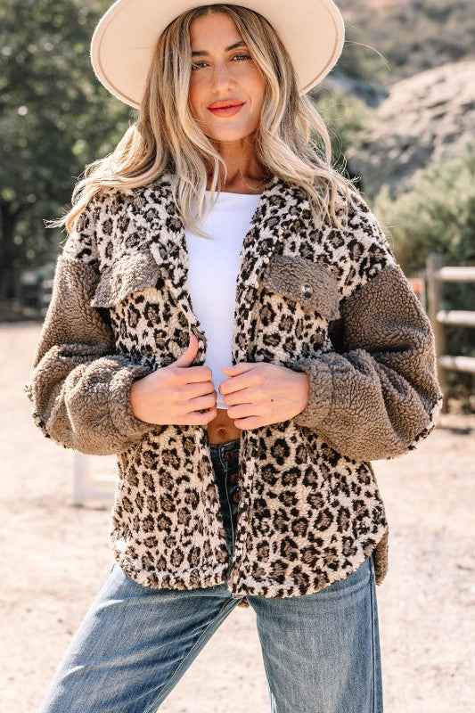 Leopard Sherpa Patchwork Flap Pocket Buttoned Jack f14a8c79-afb0-4eb7-af1c-5bdb8004a0c8