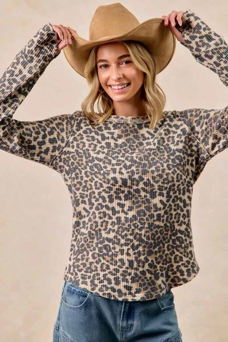 BiBi Leopard Print Washed Waffle Thermal Top with Thumb f28e1cd8dc3b44ef826f6c8a56726ee7-Max-Origin
