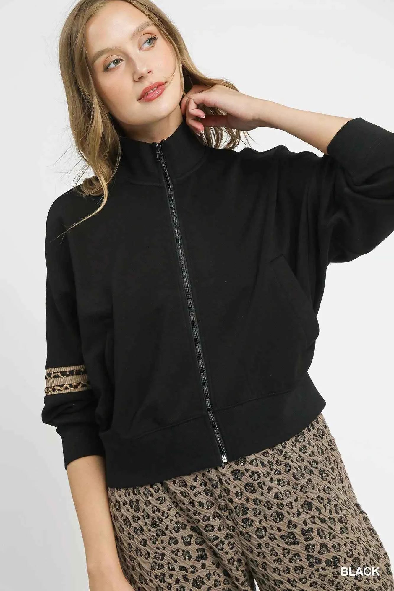 Umgee Zipper Up Cropped Jacket with Leopard Trim f5032d2a-adac-4b59-8c8d-41d651847f02-Max-Origin