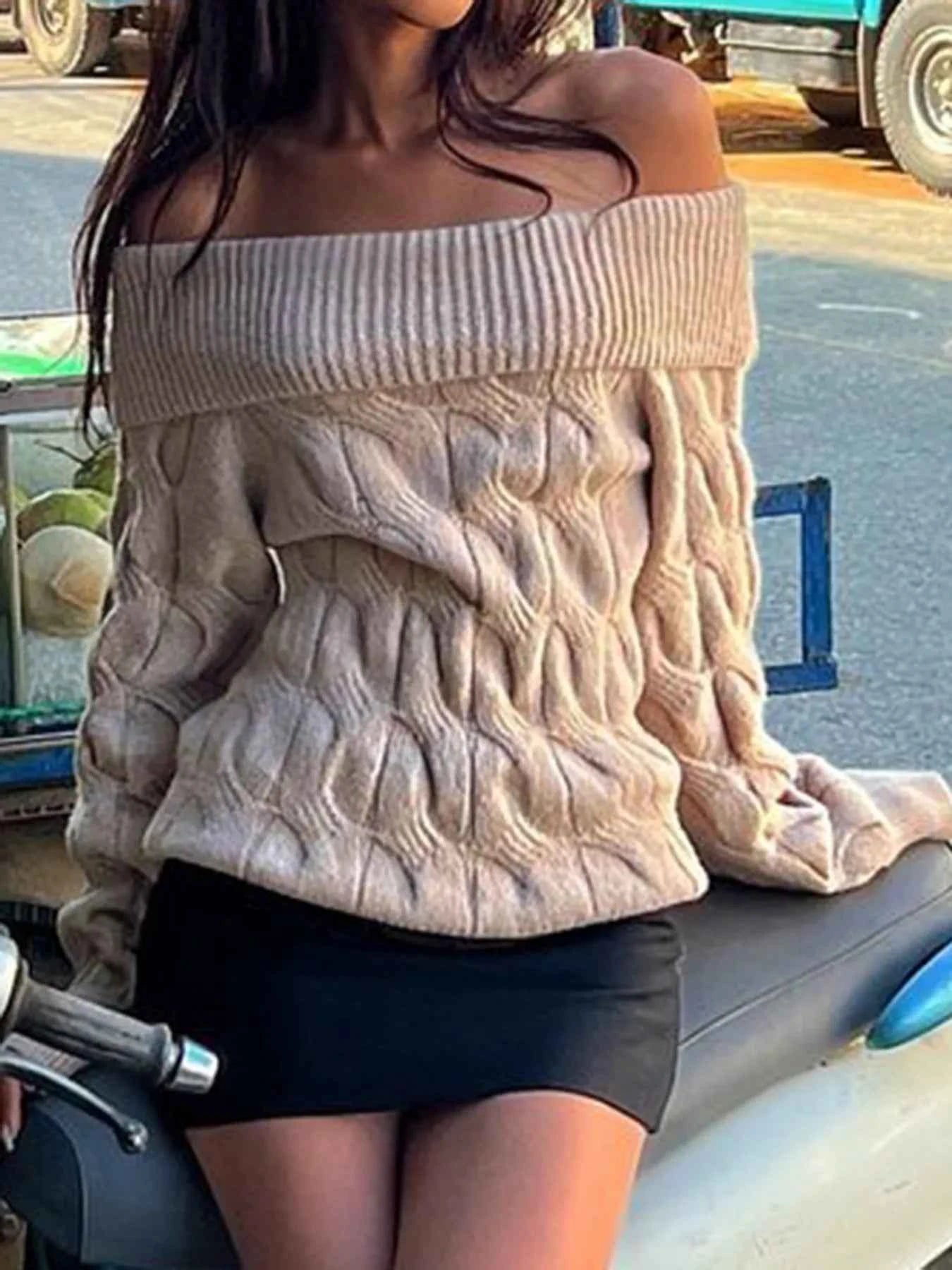 Cable Knit Off-Shoulder Sweater f9c28494d39e4f01b5541a4bf2a37529-Max-Origin