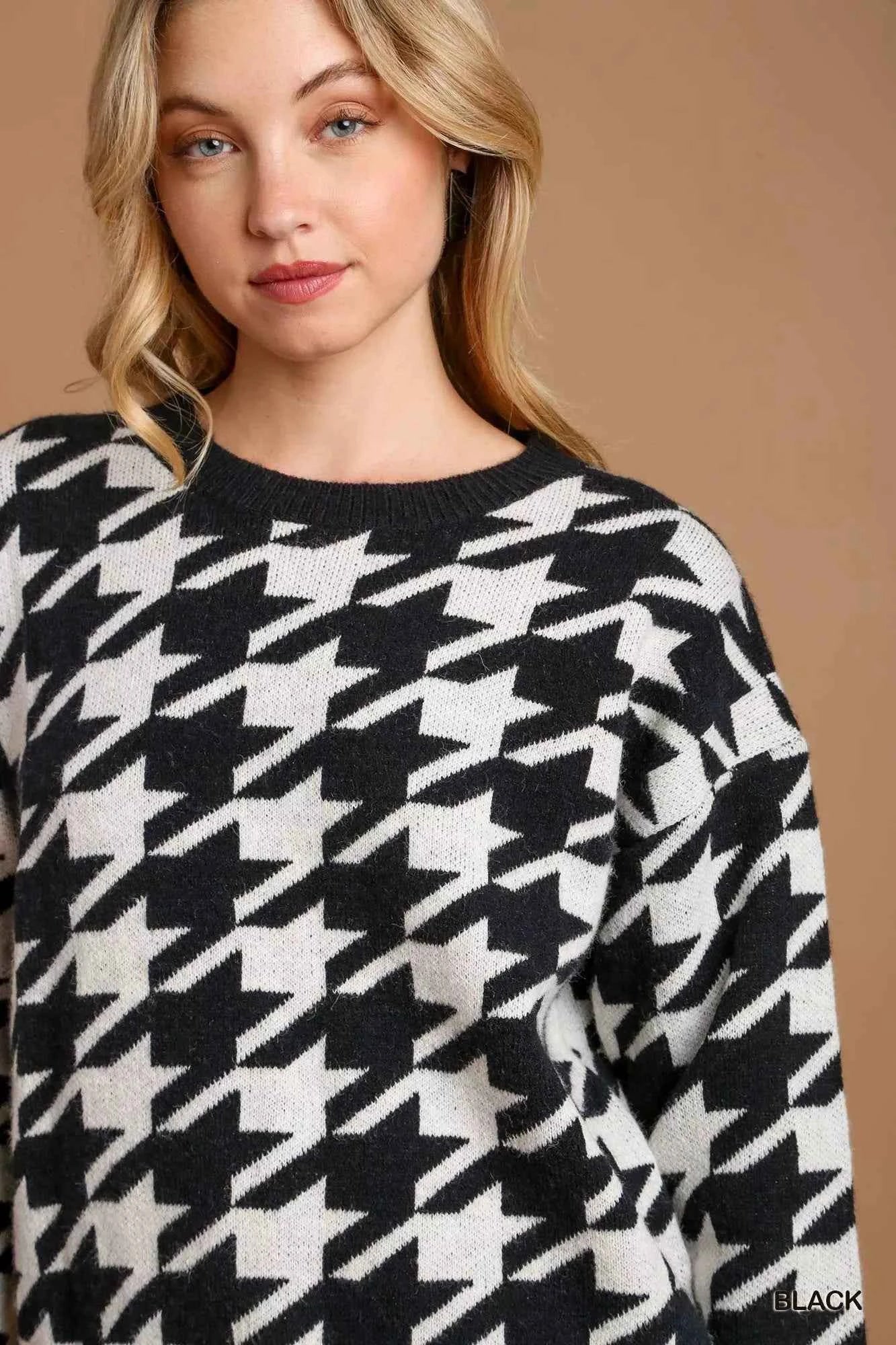 Umgee Houndstooth Round Neck Sweater fbb9e095-196d-487c-83e3-112b09e008c7-Max-Origin