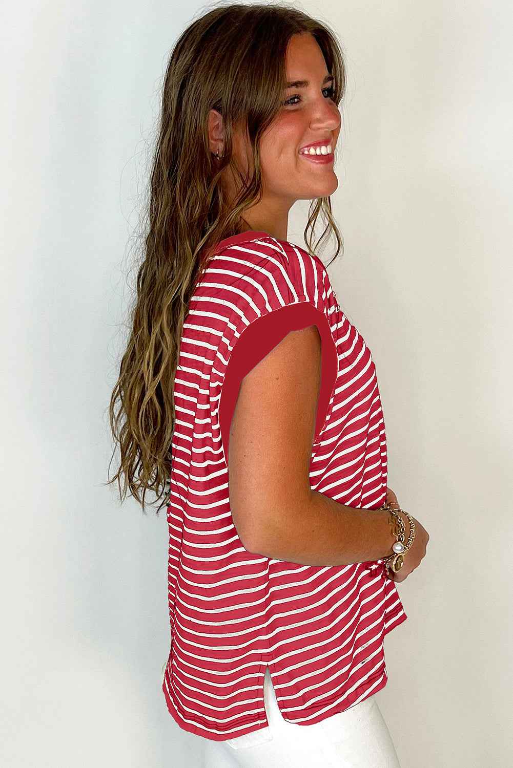 Red Stripe Chest Pocket Patch Round Neck Sleeveless Tee 00777c0831065a56