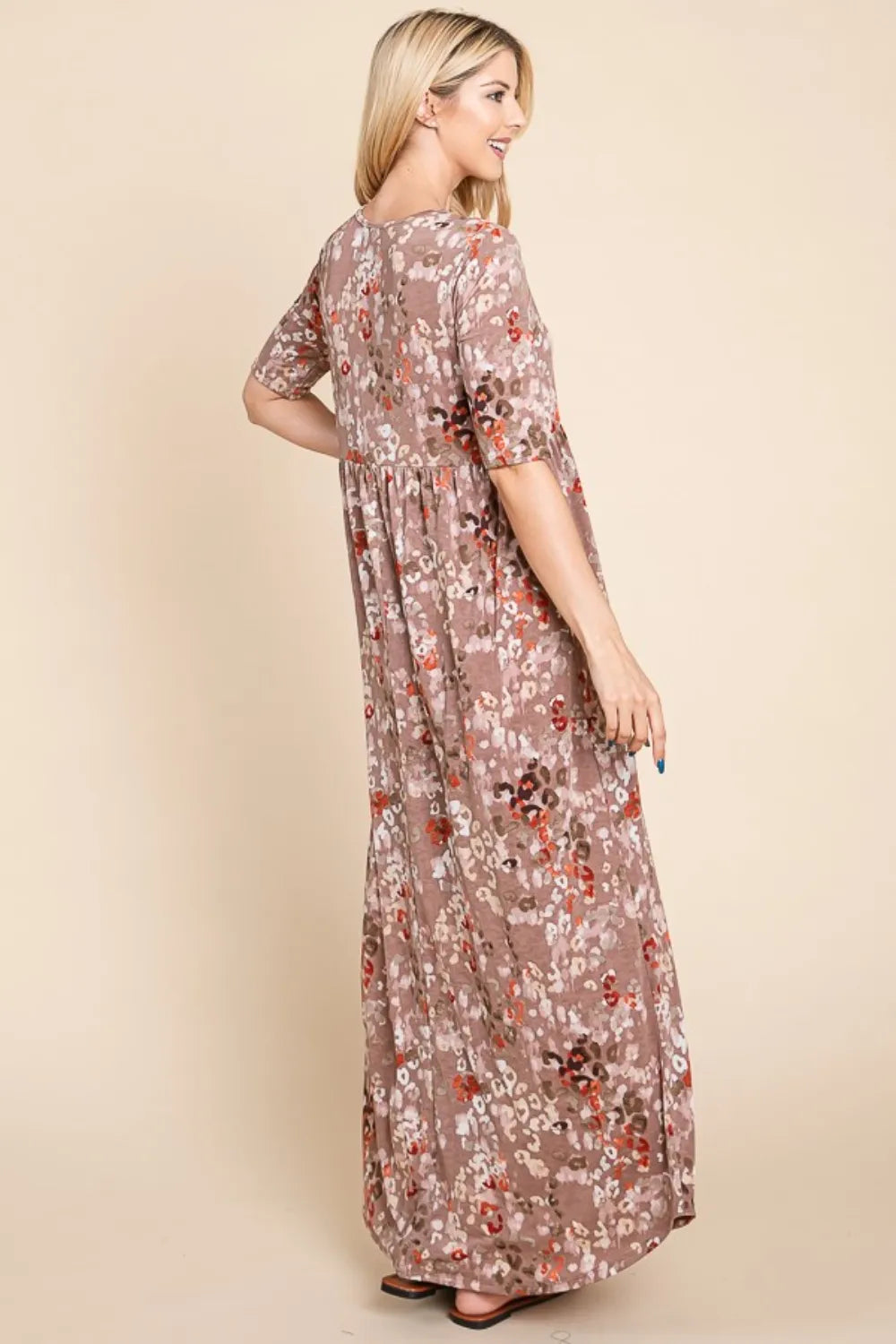 BOMBOM Printed Shirred Maxi Dress 0090af5a-0155-4767-ac8d-4d3169772d1e-Max