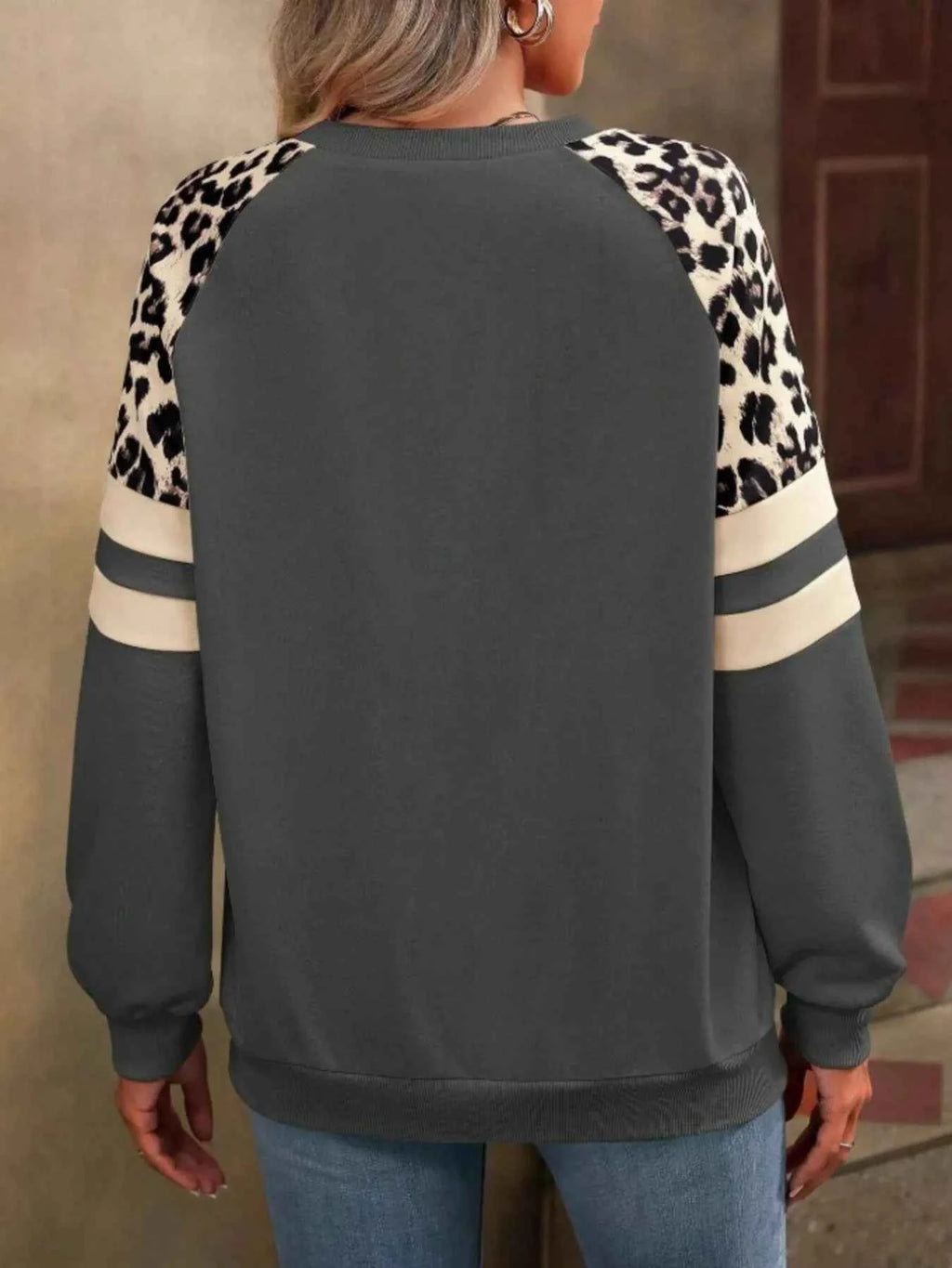 Leopard Round Neck Raglan Sleeve Sweatshirt 00cb6dbecbcb40c8bd2f26a8c09a70aa-Max-Origin