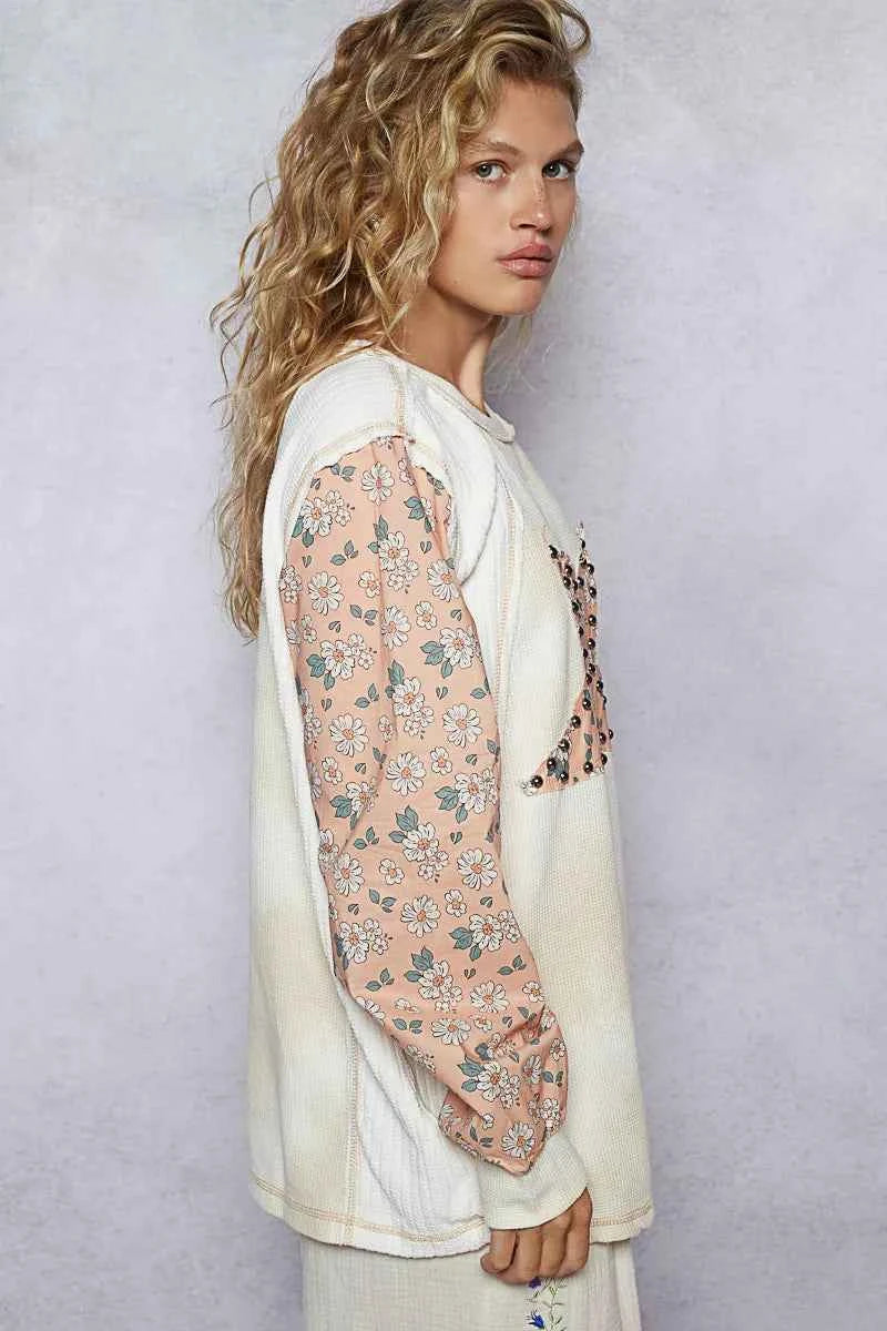 POL Exposed Seam Star Patch Thermal Top with Floral Sleeves 00ecc2ae-ce0b-4ada-8777-9aeeee6a4dd6-Max-Origin
