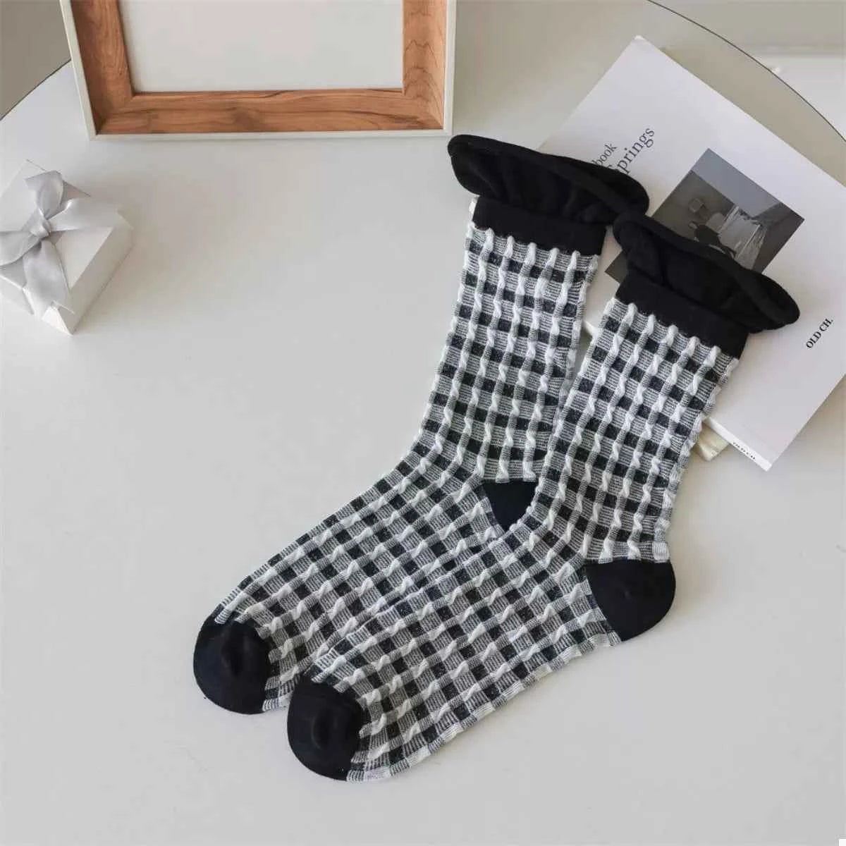 Two-Tone Cotton Knit Crew Socks Style B One Size 017e4c02-494d-45fa-999a-824c032fdffc-Max-Origin