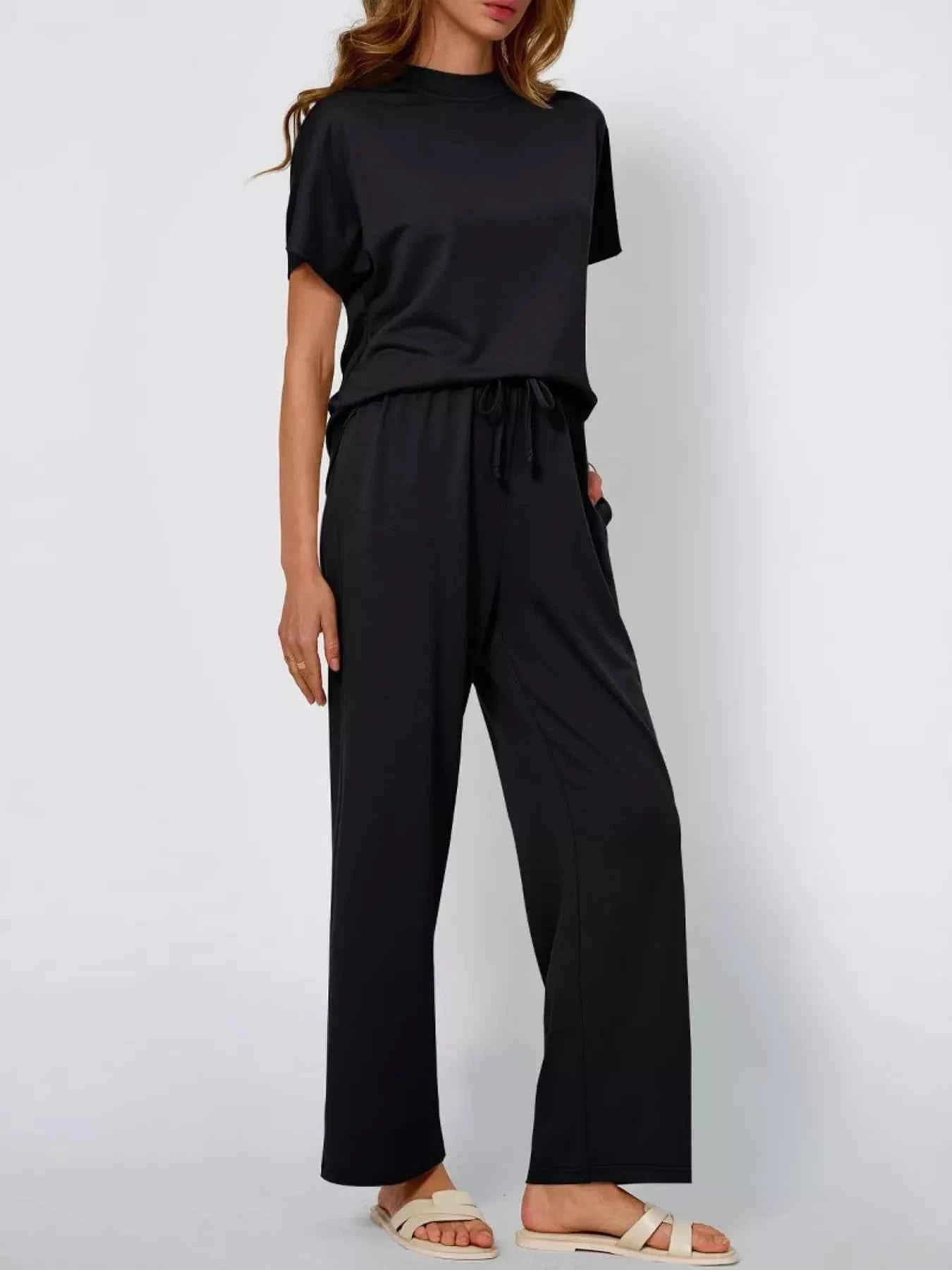 Full Size Round Neck Short Sleeve Top and Pants Set Plus Size Black 018d46e2857a4e09b5be62cefc0eb6a9-Max-Origin