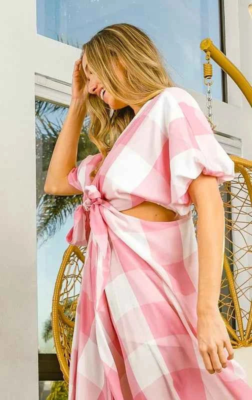 BiBi Front Tied Puff Sleeve Checkered Dress with Cut Out Detail 01dd184a-a576-45e4-a4aa-63d921fb852b-Max-Origin