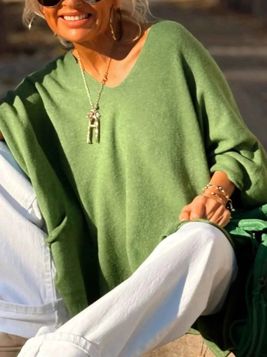 Ribbed Hem V-Neck Sweater 037dd375-6336-4688-81c9-dd57e07c0d1f-Max-Origin