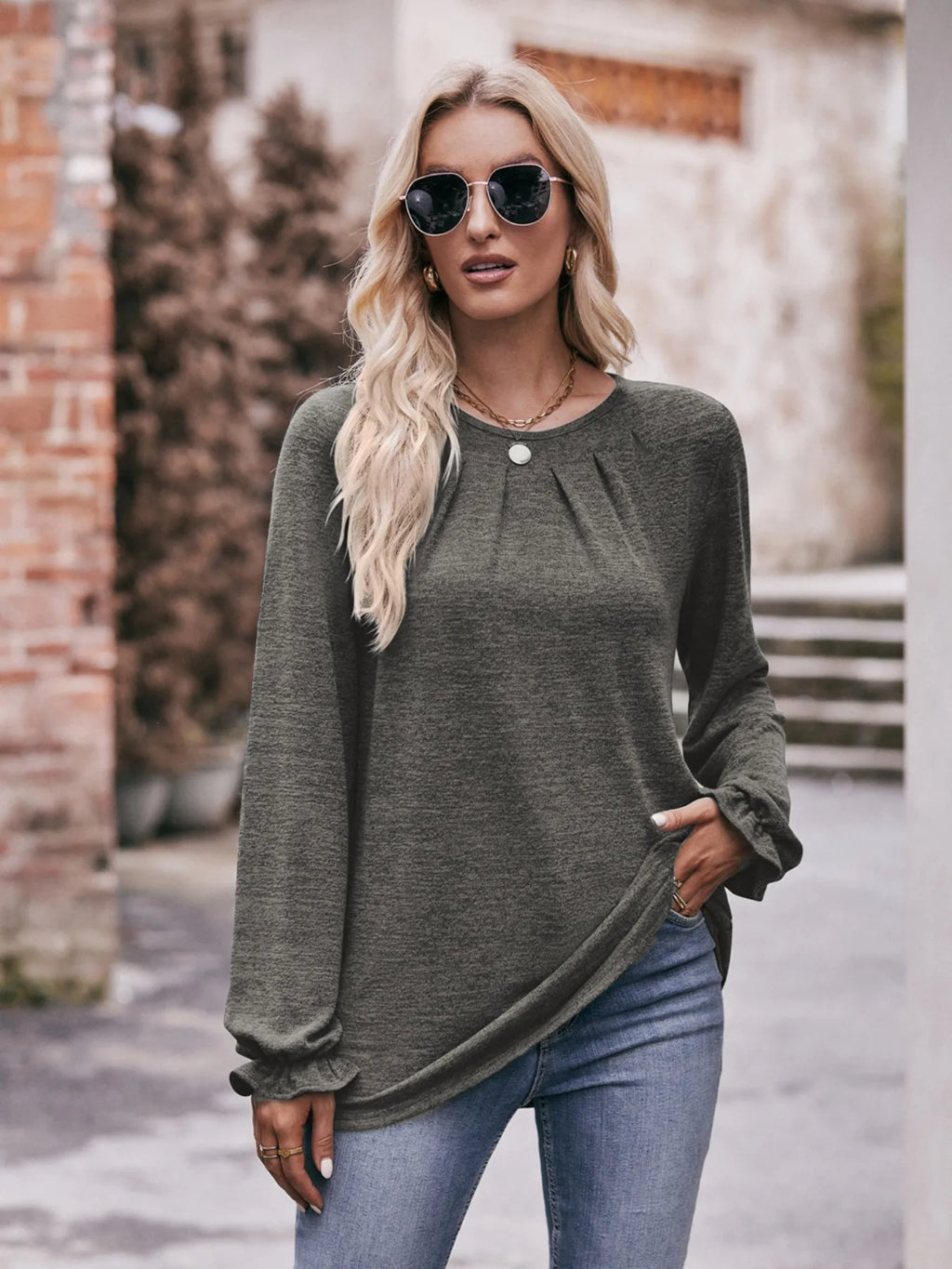Round Neck Long Sleeve Casual T-Shirt 03d74d09-4b2e-46b5-85da-c28c40e74eab-Max-Origin