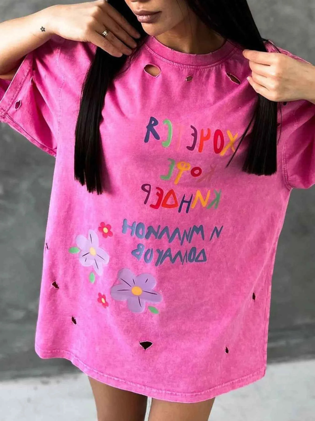 Distressed Oversized Letter Round Neck T-Shirt 03e0fc80-9ccf-4e16-a398-9767a5f73d2f-Max-Origin