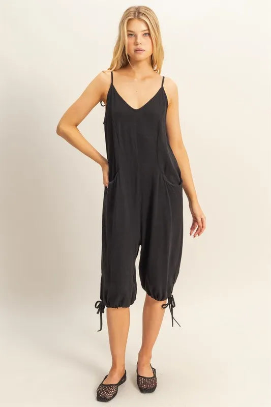 HYFVE V-Neck Pocket Detail Side Tie Hem Romper BLACK 03eb5186a9d94a318563779fa56ab63d-Max-Origin