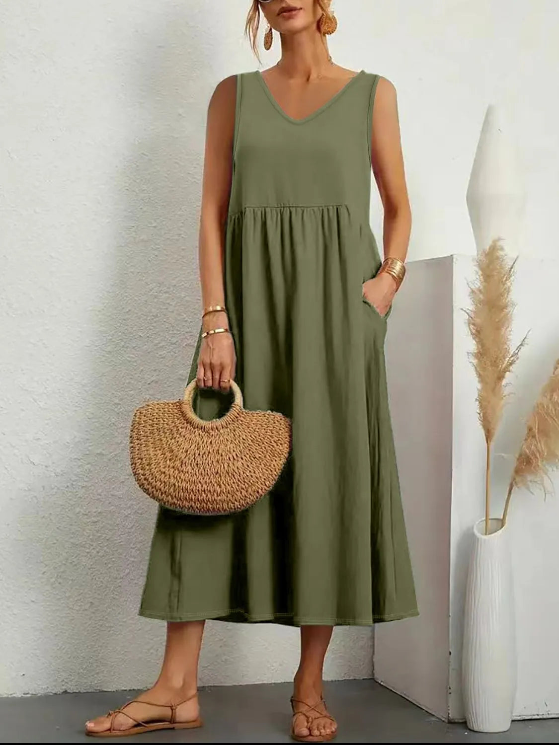 Full Size Pocketed V-Neck Sleeveless Midi Dress Plus Size Matcha Green 03eb967b-09c3-46c9-ba77-c10c88546342-Max-Origin