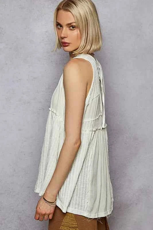 POL Lace Trim Round Neck Tank with Pintuck Detail 040140c5-ded3-49d6-a508-d5eaec327368-Max-Origin