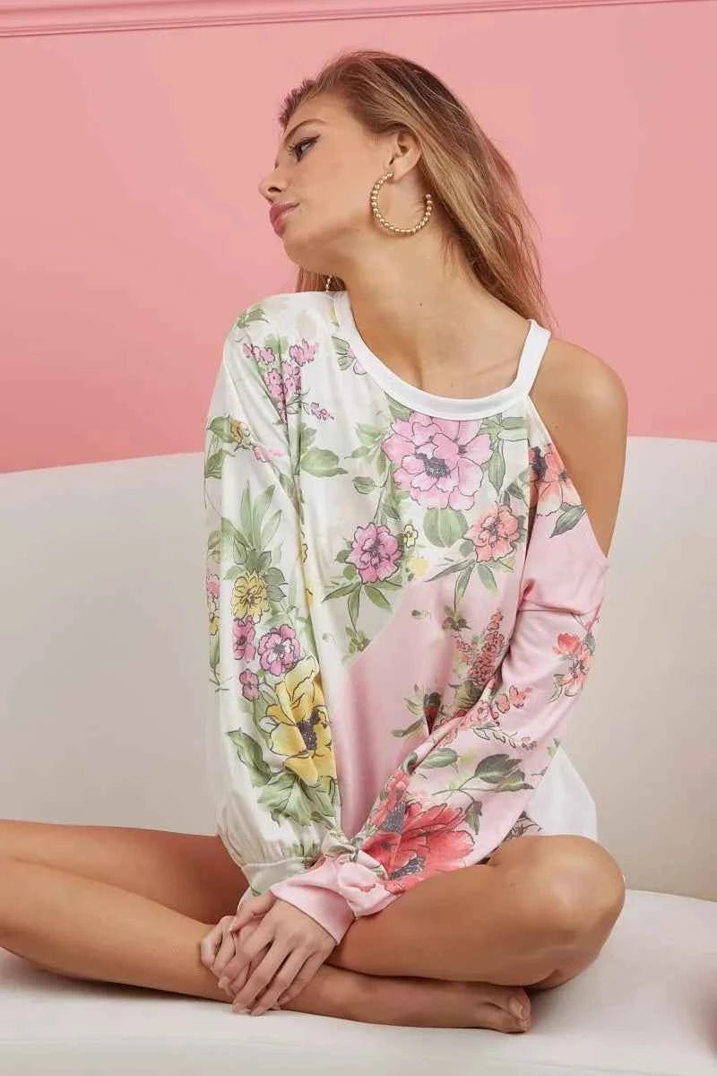 BiBi Floral Printed French Terry Color Block Top 04416cc93a3d485eb39d6cf88905694b-Max-Origin