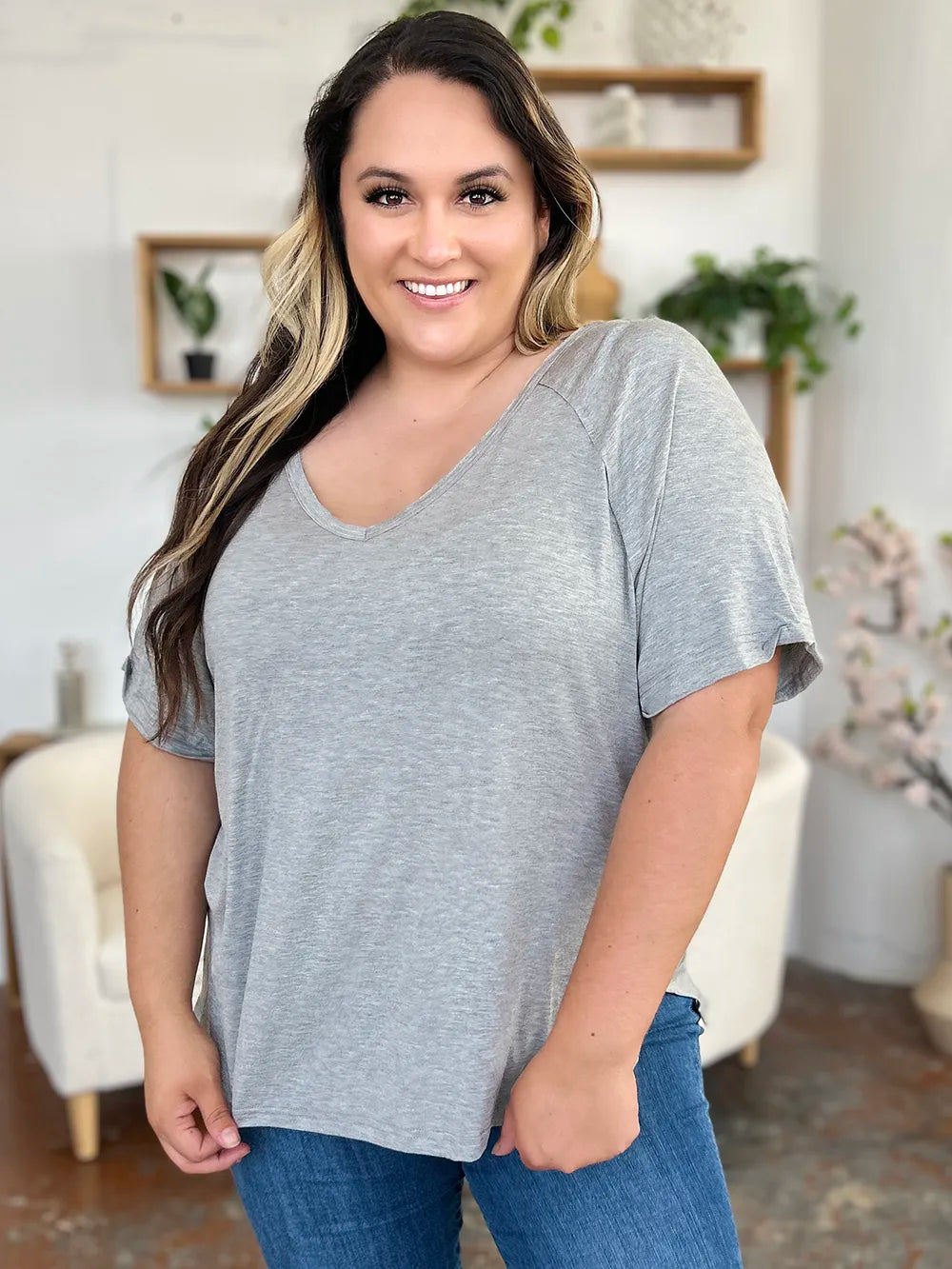 Basic Bae Full Size Bamboo Slit V-Neck Short Sleeve T-Shirt 0492bcf0-afbc-4c7f-b05b-d89c96f0812b-Max