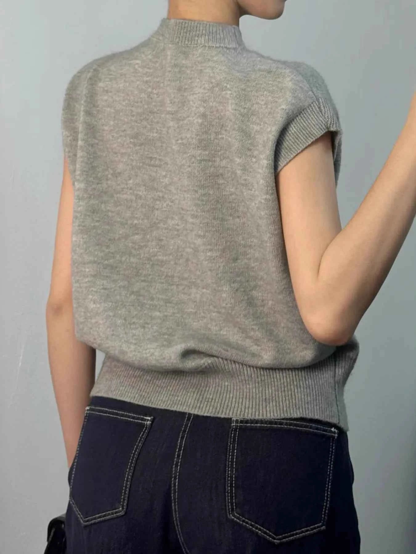 Flower Mock Neck Sweater Vest 04fd1421291343a384292d8631cf694f-Max-Origin