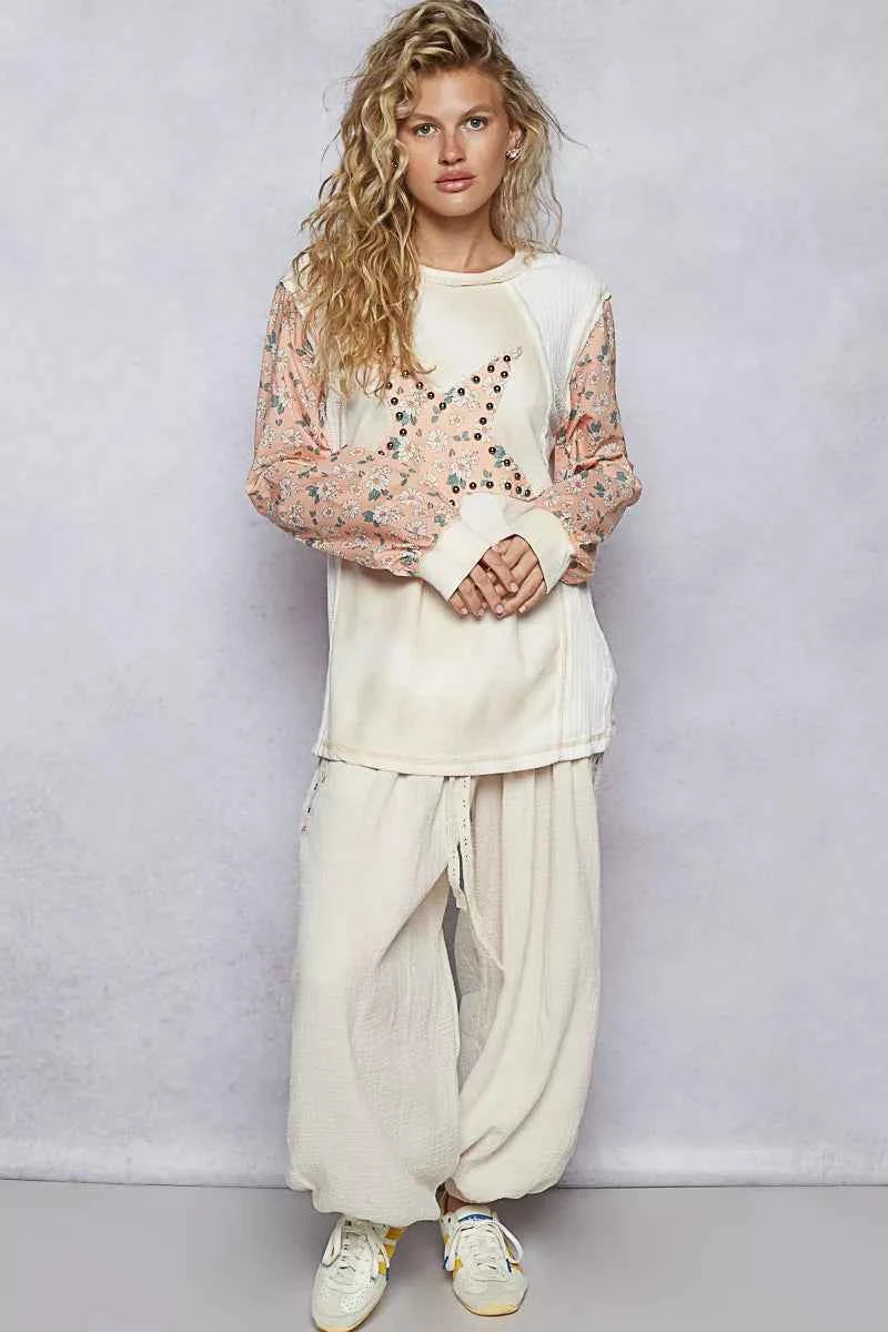 POL Exposed Seam Star Patch Thermal Top with Floral Sleeves 0531f32b-0805-499c-a5c5-4fd578dacedd-Max-Origin