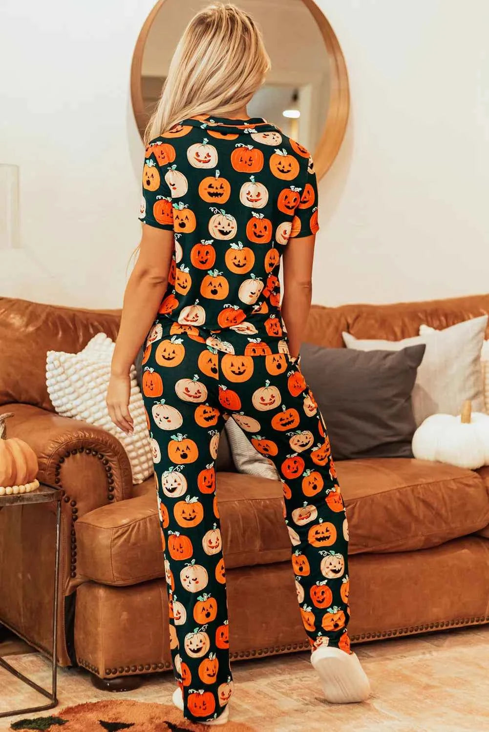 Pumpkin Printed Short Sleeve Top and Pants Lounge Set 054b8dce-c6e2-4ef2-a84a-4445b3bc7d89-Max