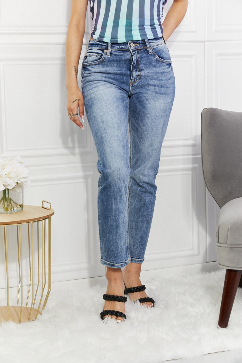 Kancan Full Size Amara High Rise Slim Straight Jeans Medium 055b264cab7d4e2e9d38d2cf9b33a2d5-Max