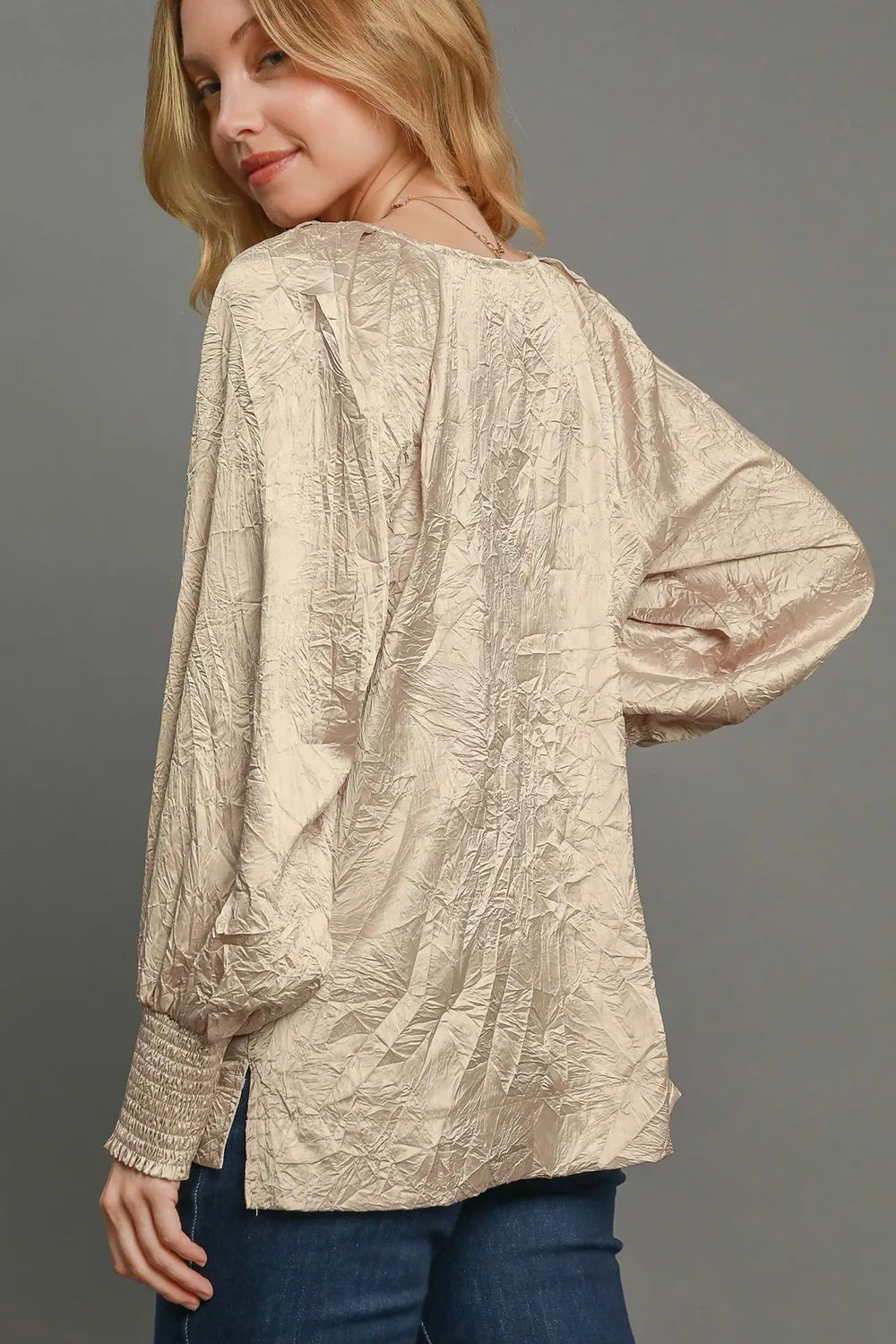 Umgee Wrinkled Round Neck Lantern Sleeve Blouse 05fdc614-124e-426b-bbcc-09c419fef0aa-Max
