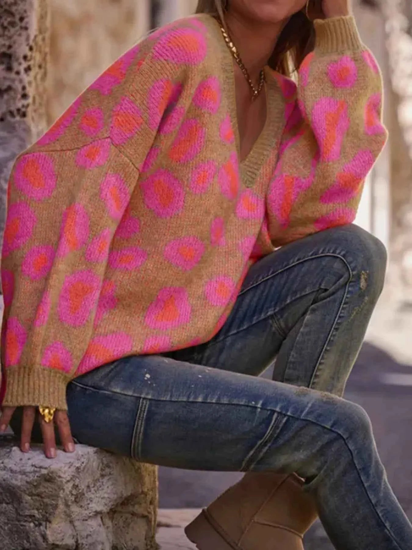 Leopard Oversized V-Neck Sweater 060eef34-5d11-495f-ae50-84baeb0135de-Max-Origin