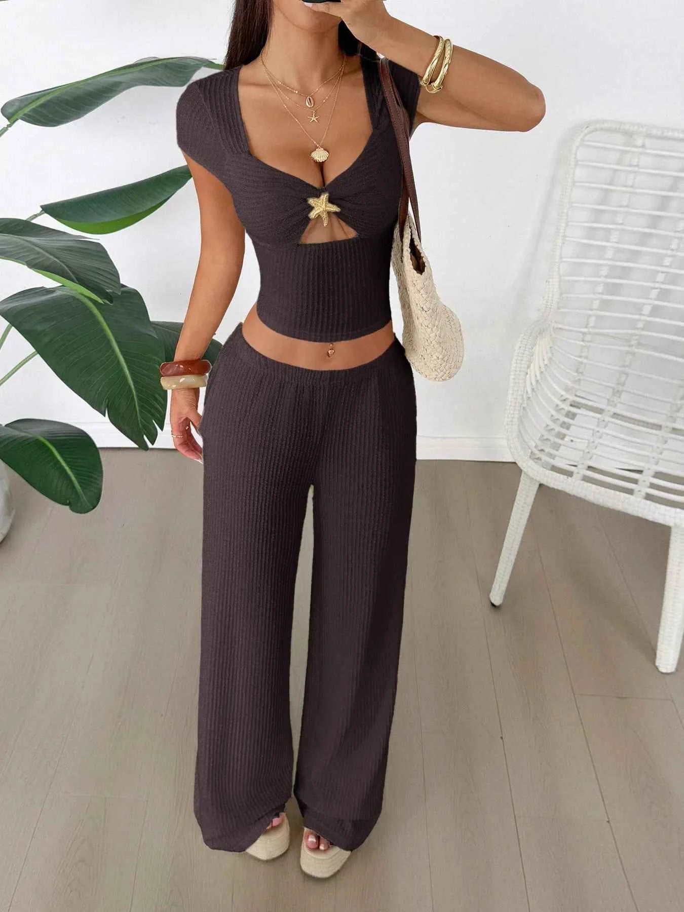 Cutout Short Sleeve Top and Pants Set 069b4e94cb1e41dfb24f8e3be41f05e2-Max-Origin