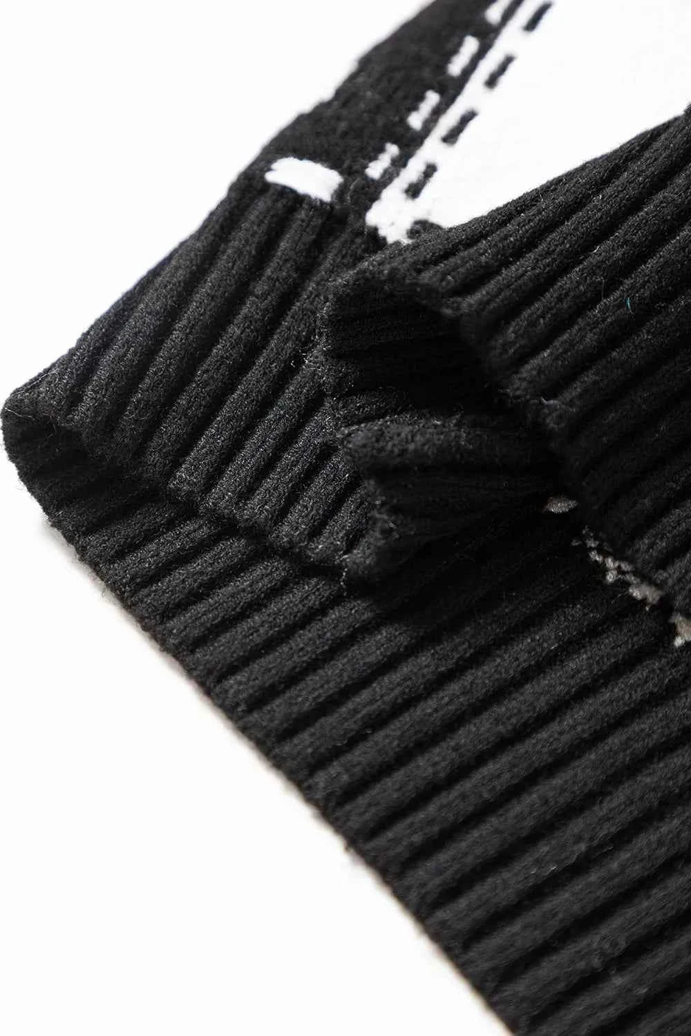 Ghost Checkered Round Neck Sweater 07485d5a-e621-4ee2-b6b9-289febdc49a2-Max-Origin